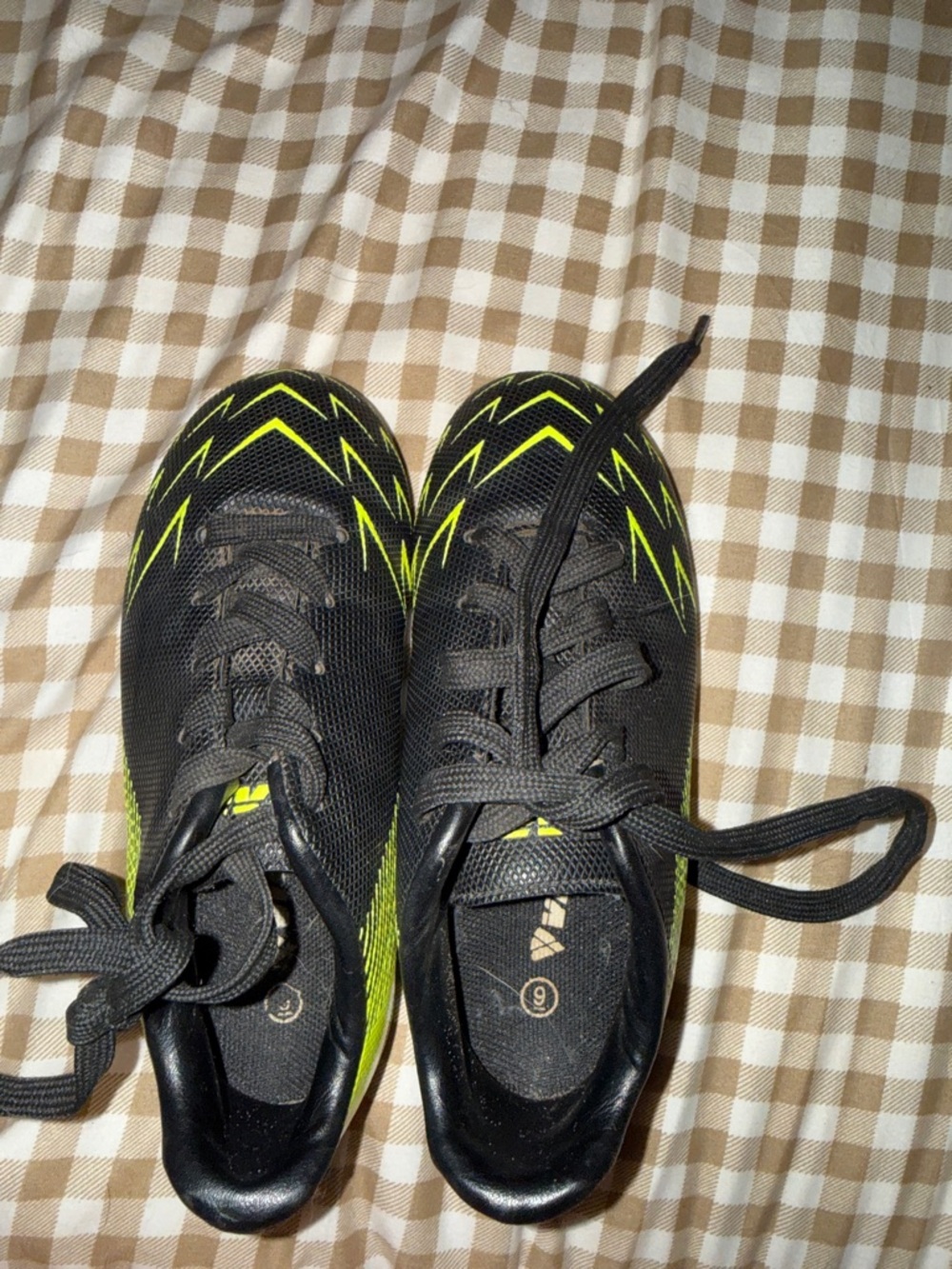 Boys Black and Neon Yellow soccer cleats
